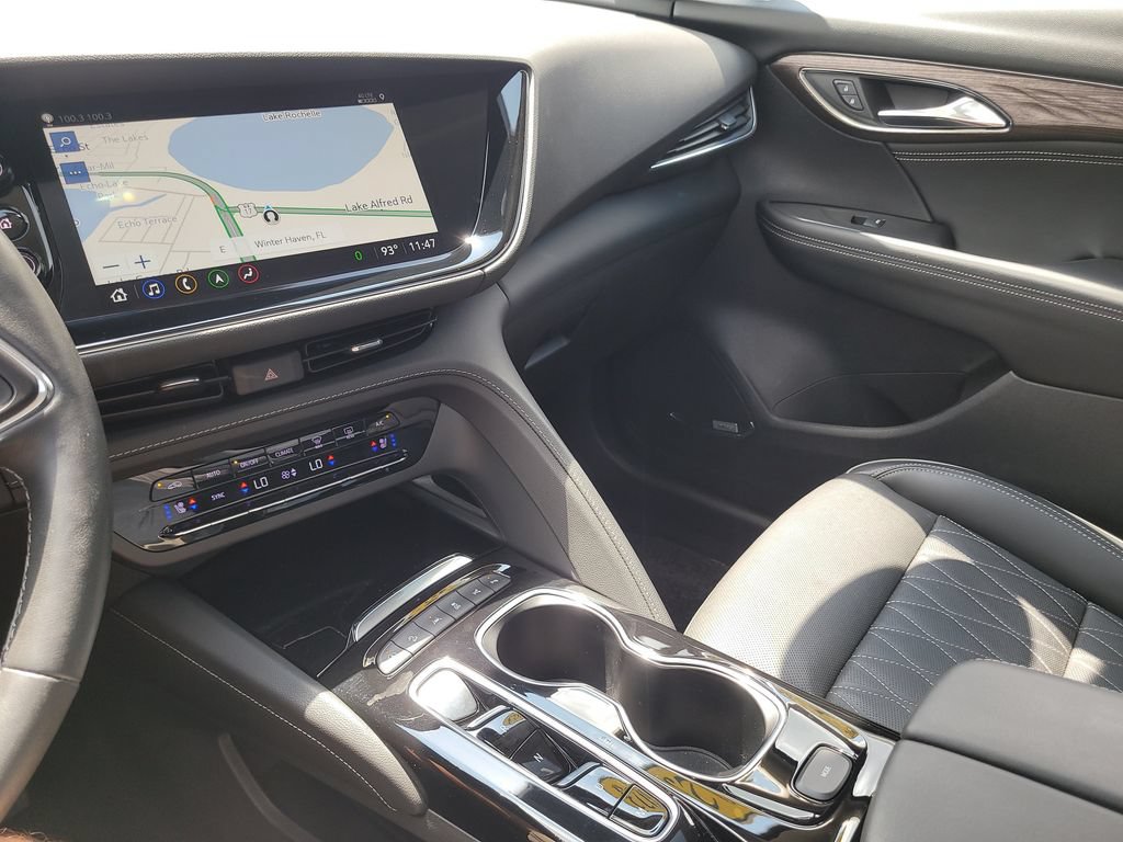 Used 2023 Buick Envision Avenir AWD/4WD image 21