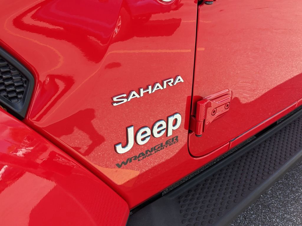 Used 2021 Jeep Wrangler Unlimited Sahara image 9