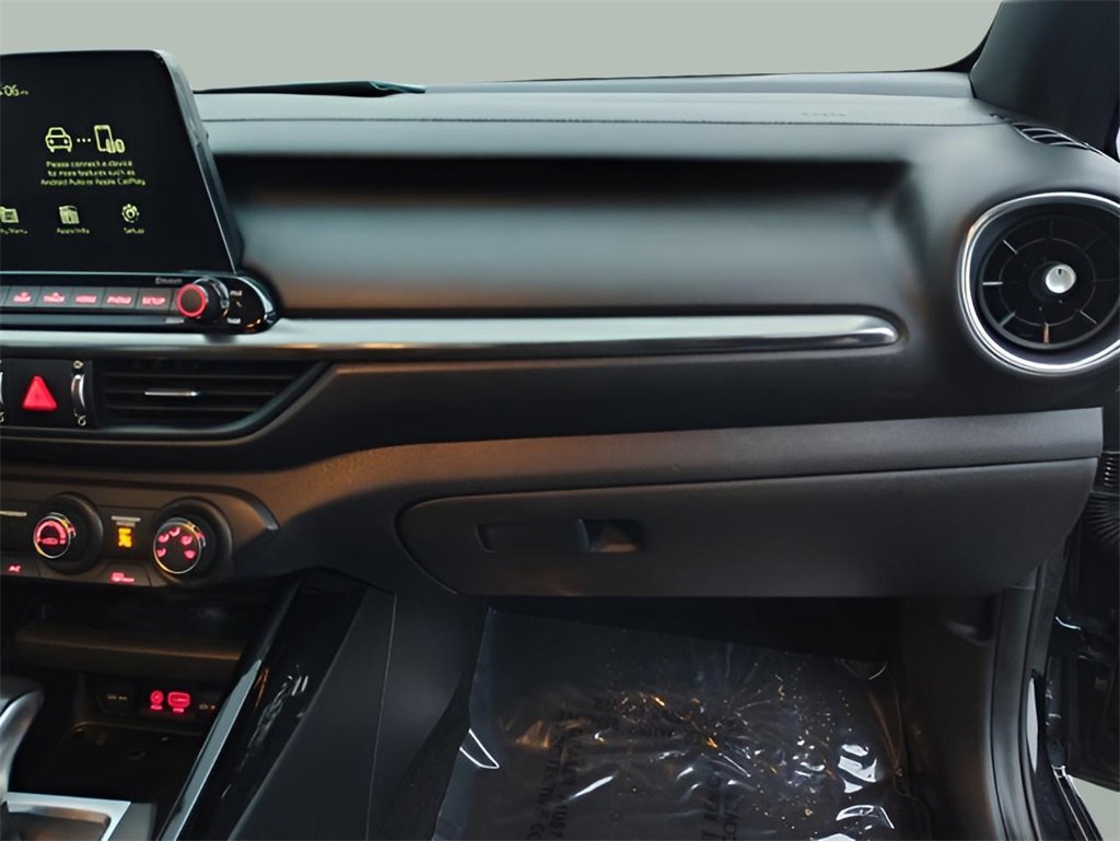 Used 2021 Kia Forte GT-Line image 32