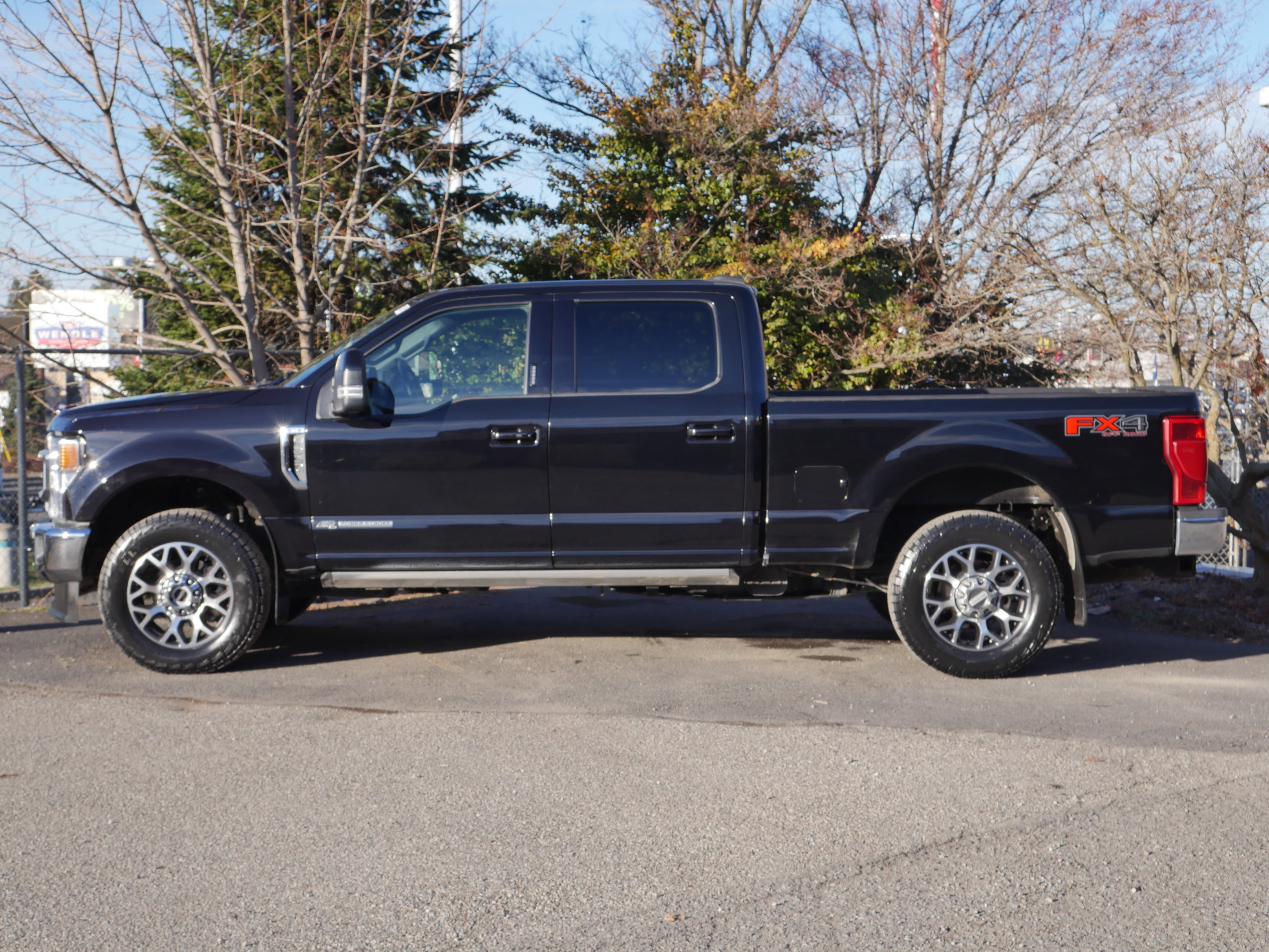 Certified 2022 Ford F350 Lariat w/ Lariat Ultimate Package image 5