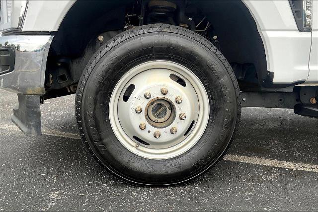Certified 2024 Ford F350 XLT image 12