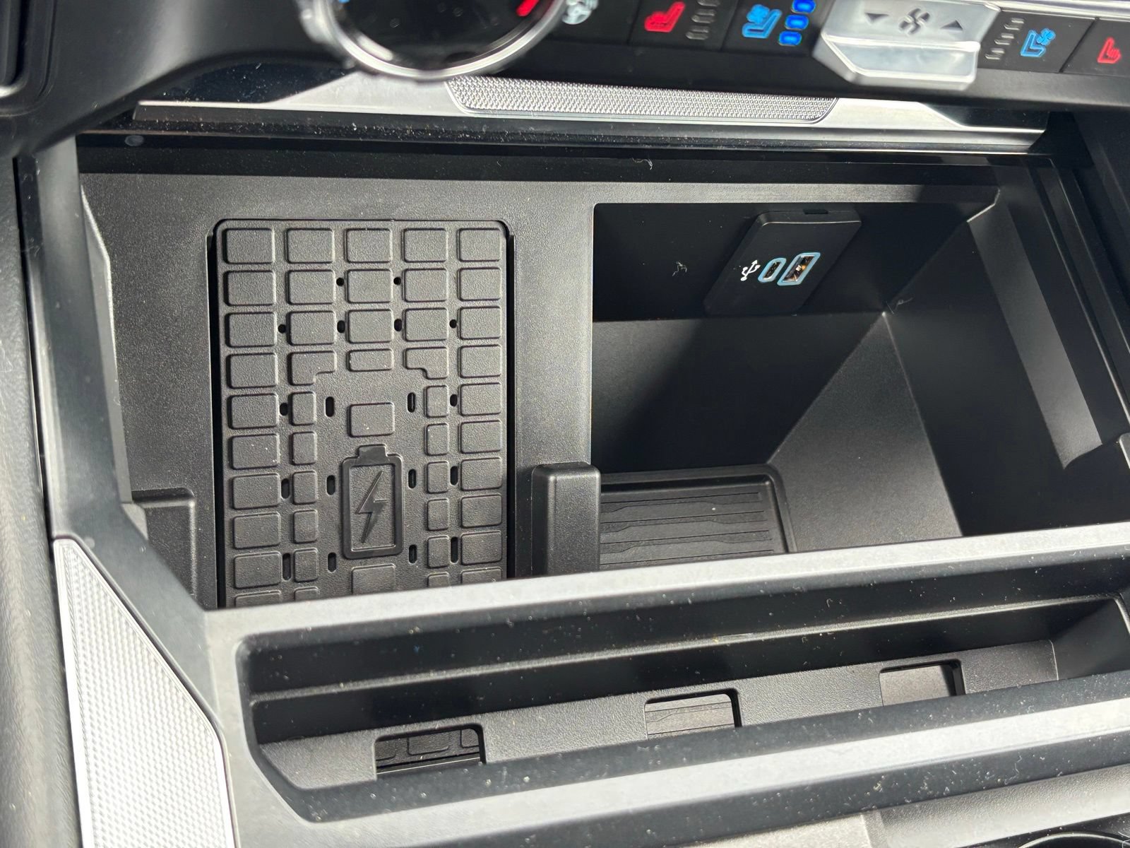 Certified 2024 Ford F450 Platinum AWD/4WD image 28