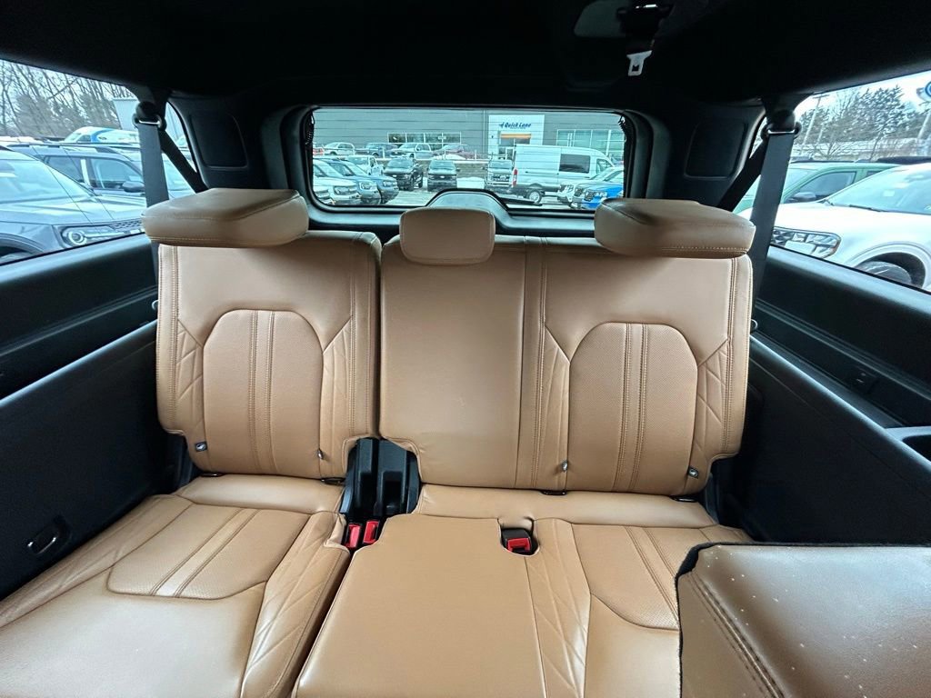 Certified 2022 Ford Expedition Max Platinum image 19