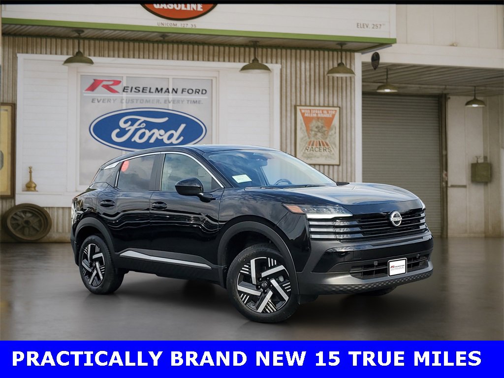 Used 2025 Nissan Kicks SV