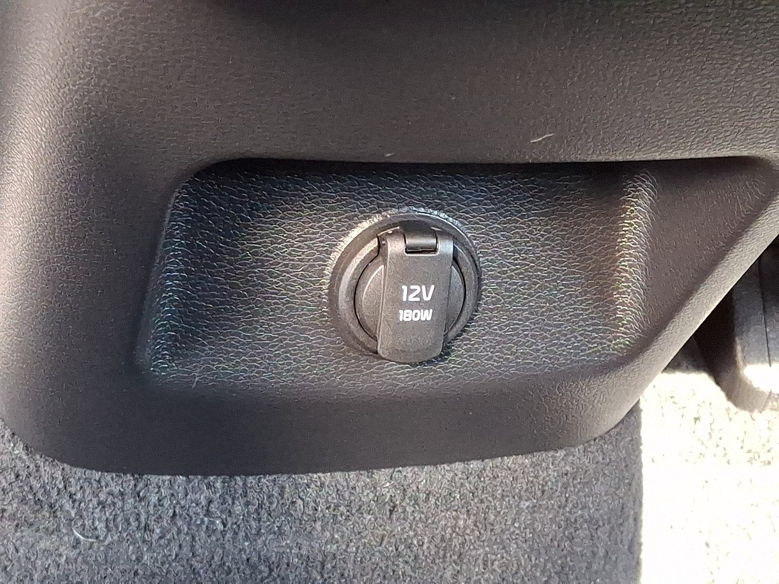 Used 2022 Kia Telluride S AWD/4WD image 14