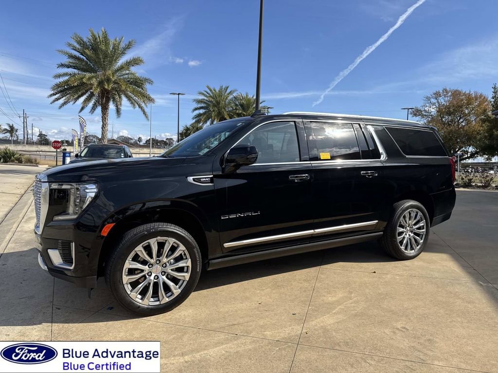 Used 2024 GMC Yukon XL Denali w/ Denali Reserve Package image 5