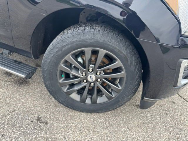 Certified 2021 Ford Expedition Limited image 42