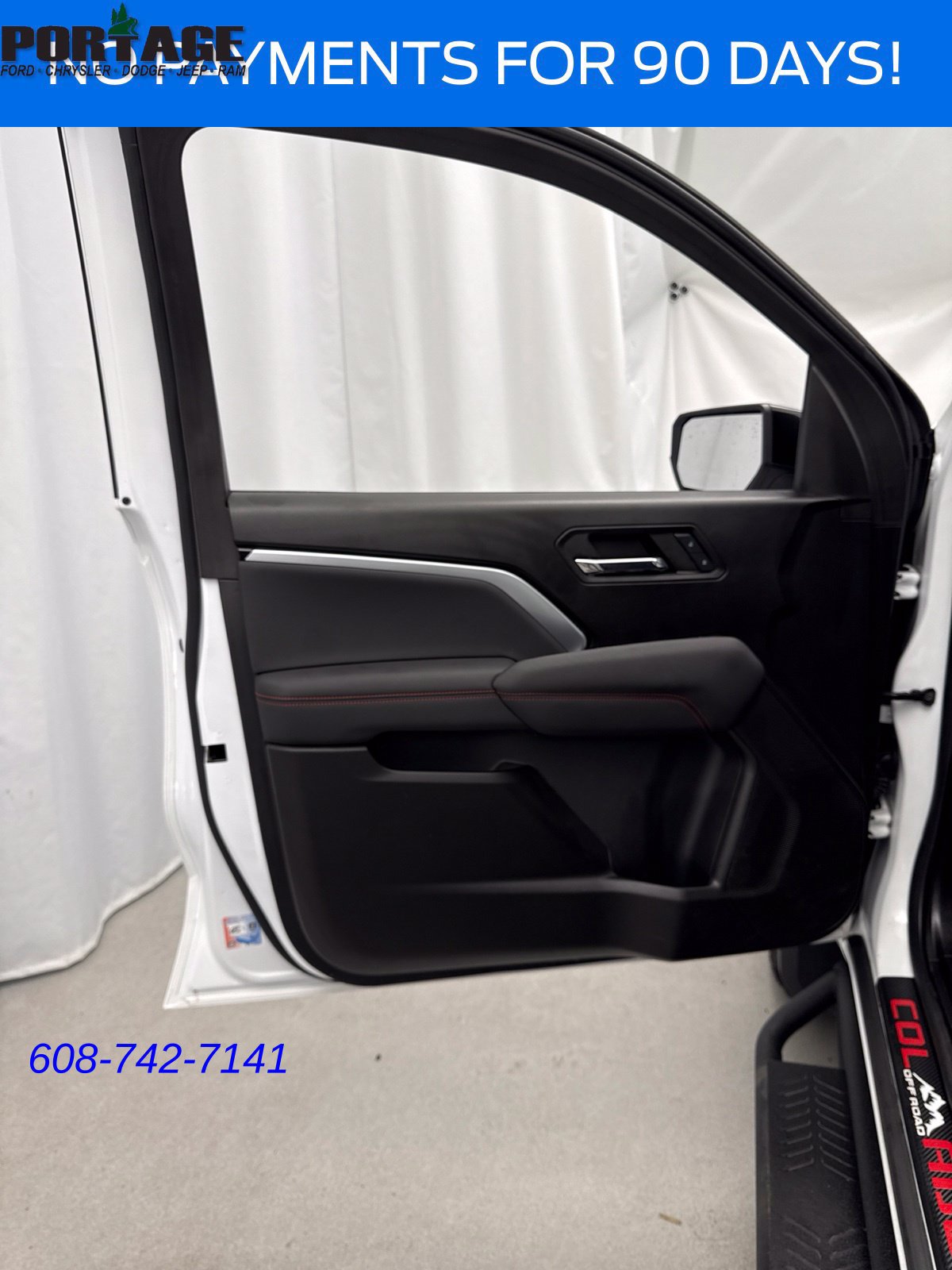 Used 2024 Chevrolet Colorado Z71 w/ Z71 Convenience Package 2 AWD/4WD image 14