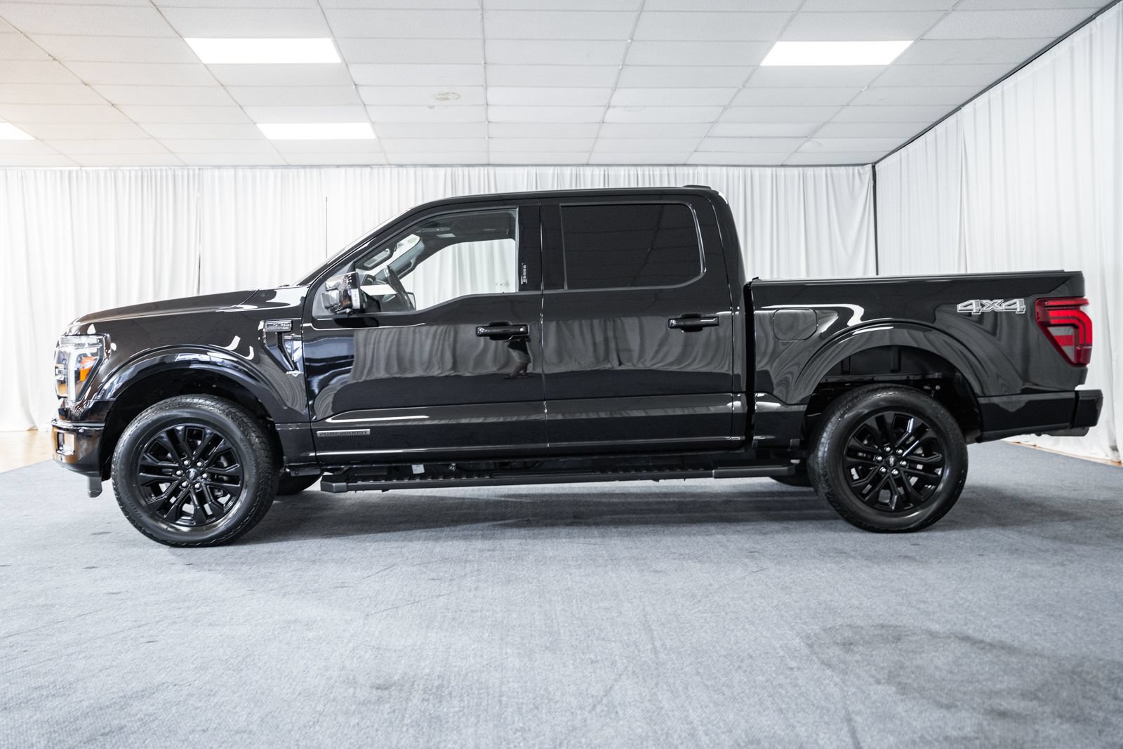 Certified 2024 Ford F150 Lariat w/ Equipment Group 502A High AWD/4WD image 4