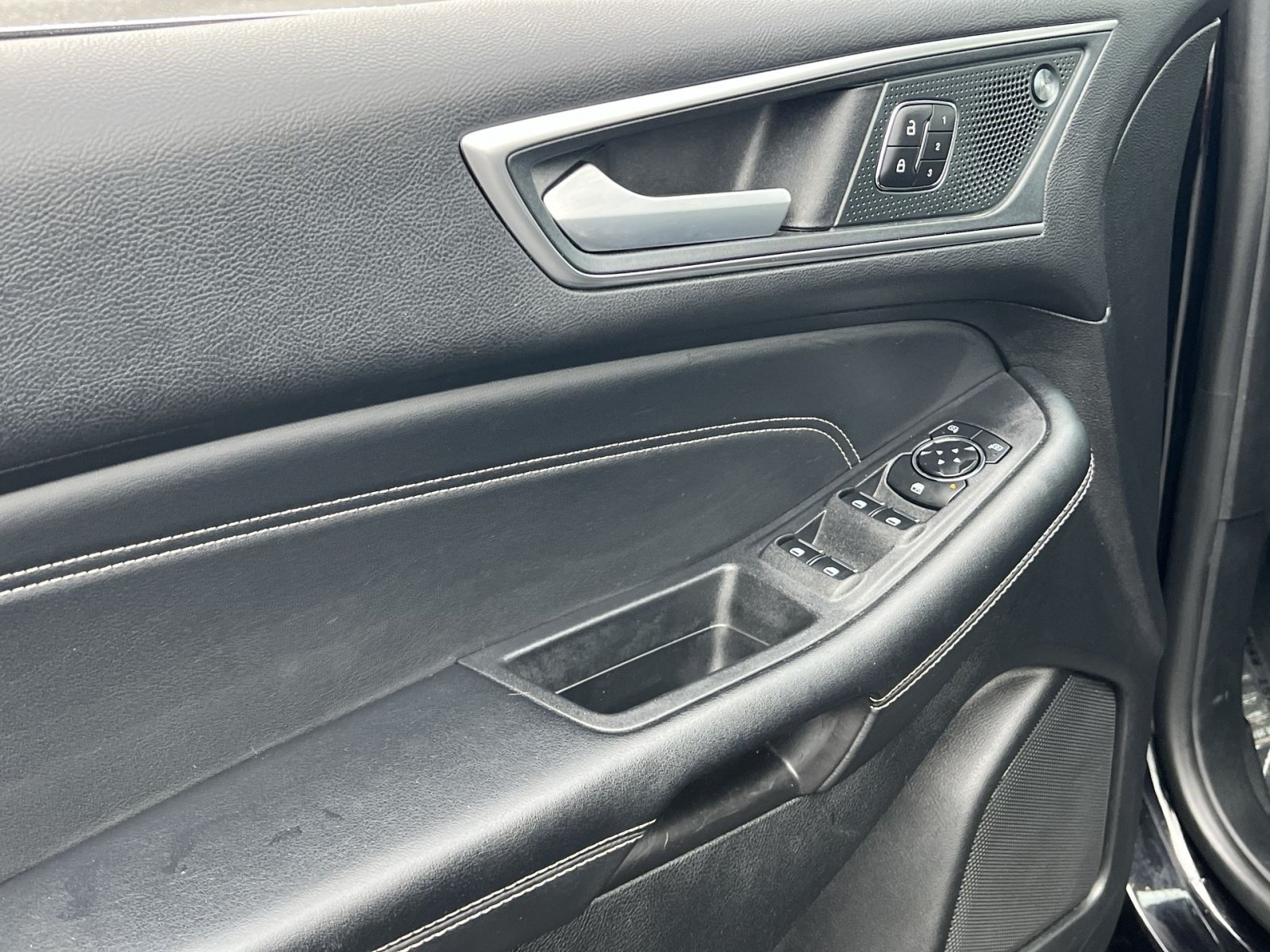 Certified 2024 Ford Edge Titanium AWD/4WD image 15
