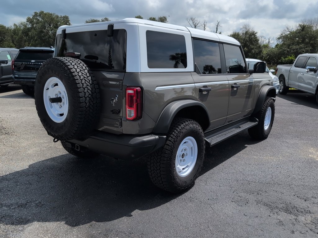 Certified 2026 Ford Bronco Heritage Edition AWD/4WD image 3