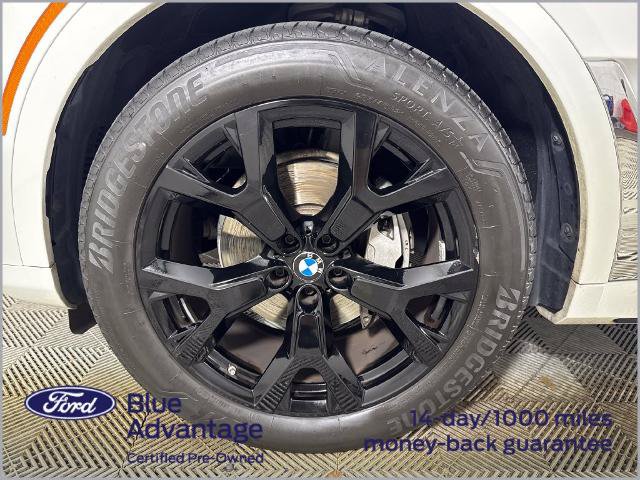 Used 2022 BMW X7 xDrive40i w/ Executive Package AWD/4WD image 14