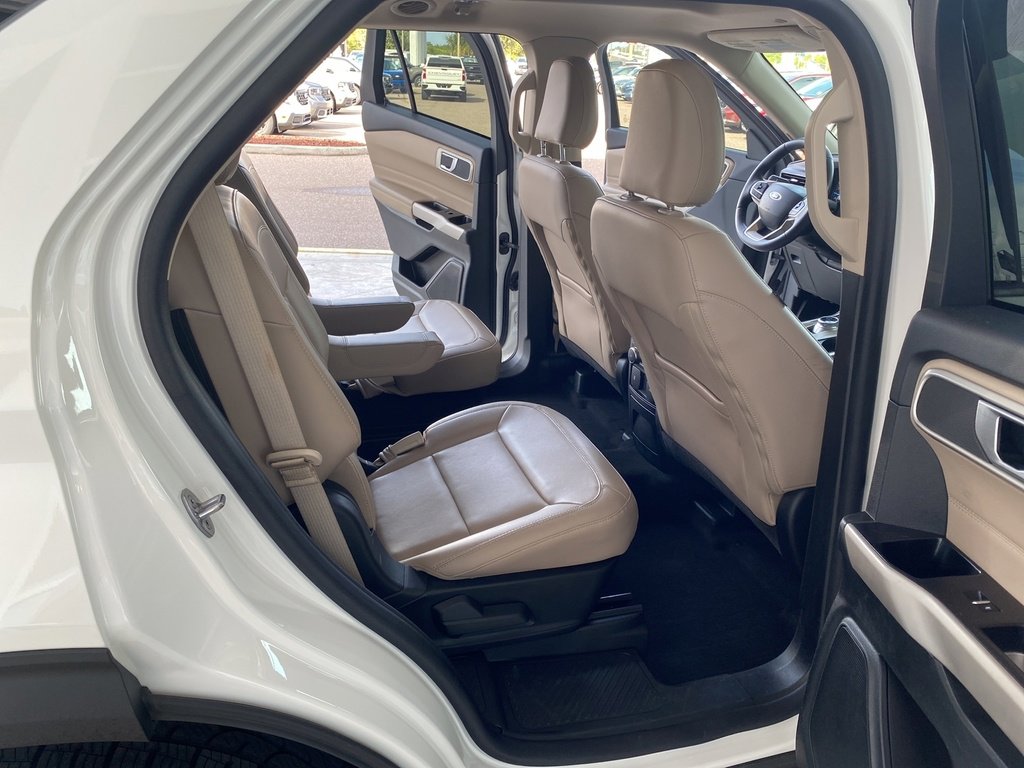 Certified 2023 Ford Explorer XLT w/ Equipment Group 202A image 14