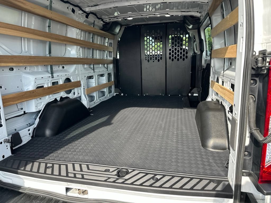 Certified 2025 Ford Transit 250 Low Roof w/ Exterior Upgrade Package RWD image 9