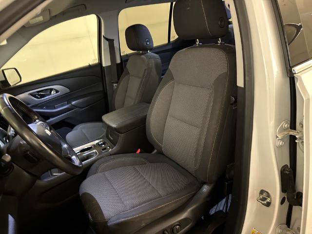 Used 2021 Chevrolet Traverse LT FWD image 16