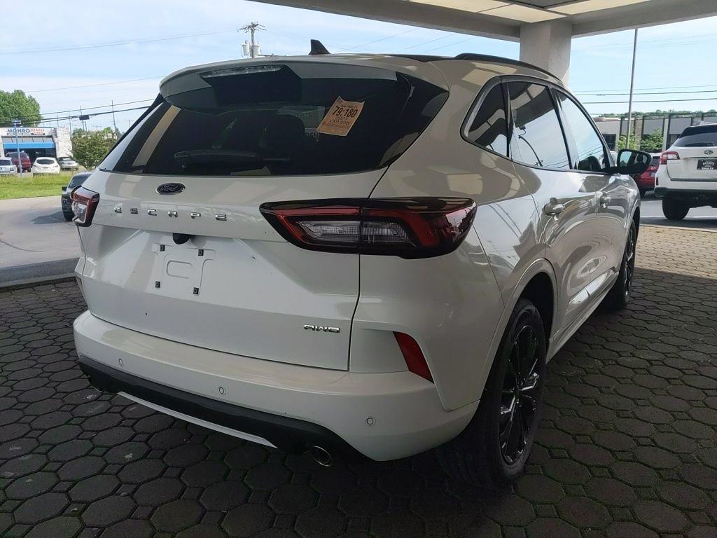 Certified 2023 Ford Escape ST-Line Elite AWD/4WD image 6