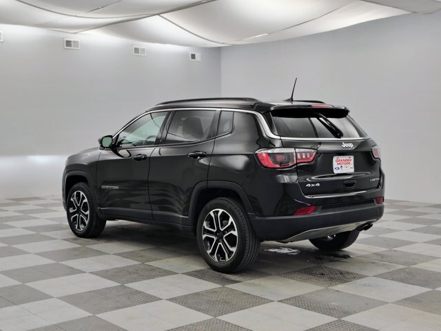 Used 2022 Jeep Compass Limited AWD/4WD image 7