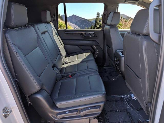 Used 2025 Chevrolet Suburban LT AWD/4WD image 17