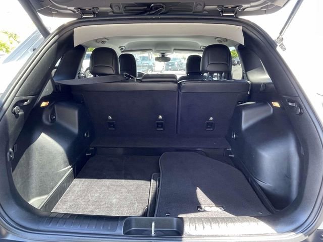Used 2019 Jeep Cherokee Latitude Plus w/ Comfort/Convenience Group FWD image 31