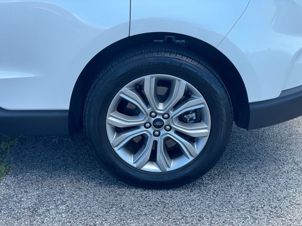 Certified 2024 Ford Edge Titanium AWD/4WD image 38