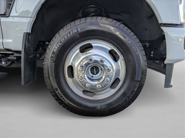 Certified 2026 Ford F350 Platinum AWD/4WD image 22