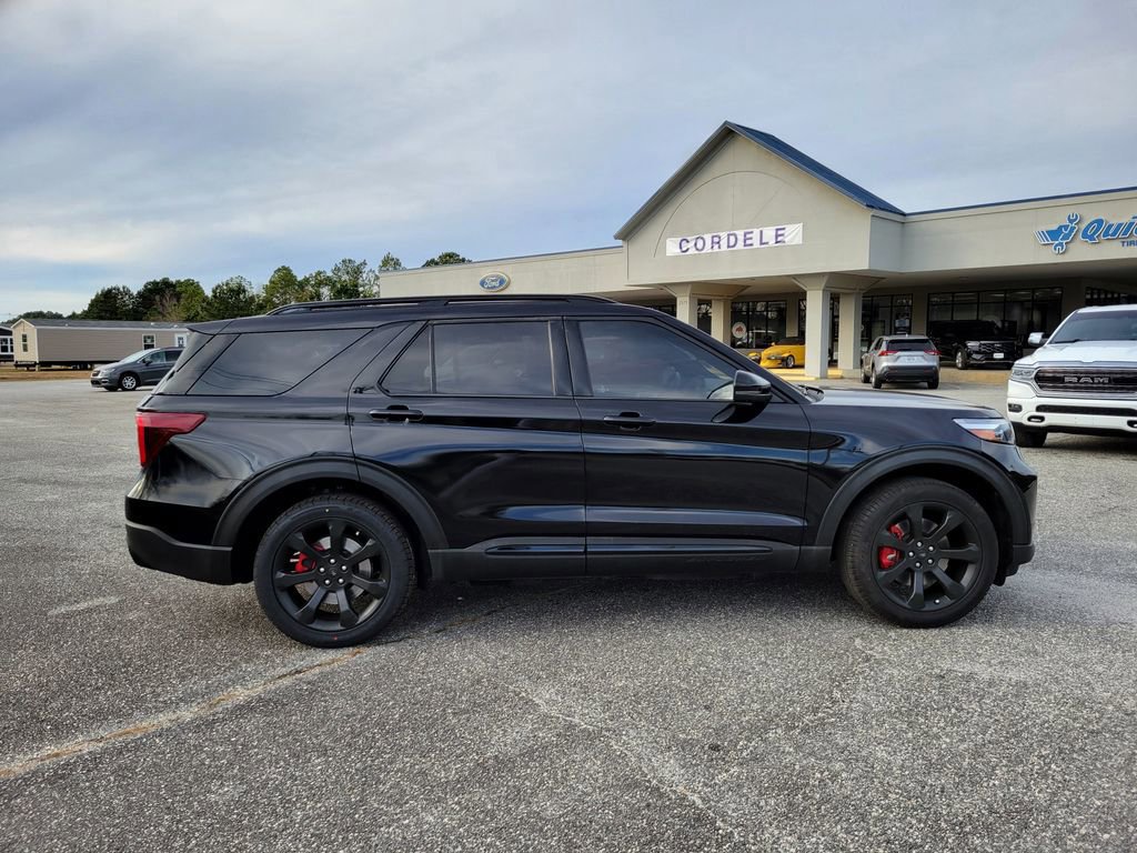 Certified 2022 Ford Explorer ST w/ Equipment Group 401A image 6
