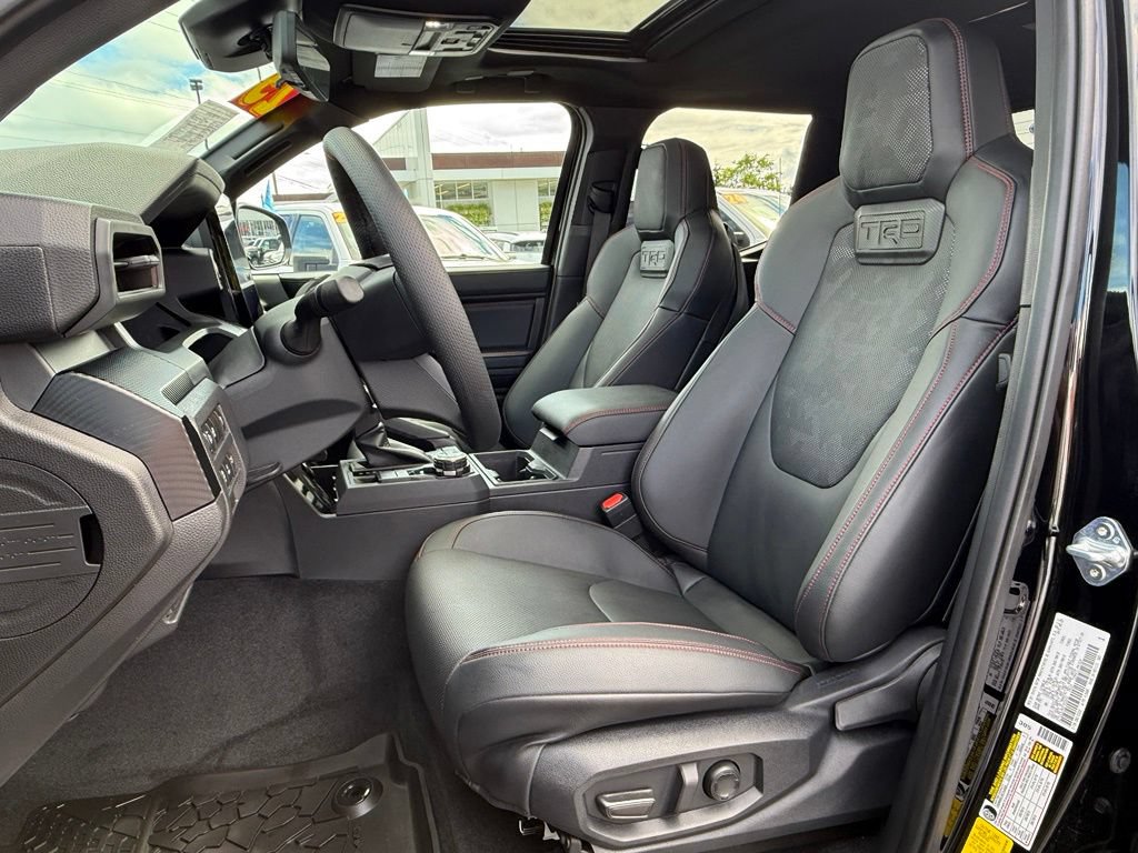 Used 2025 Toyota Tacoma TRD Pro AWD/4WD image 27