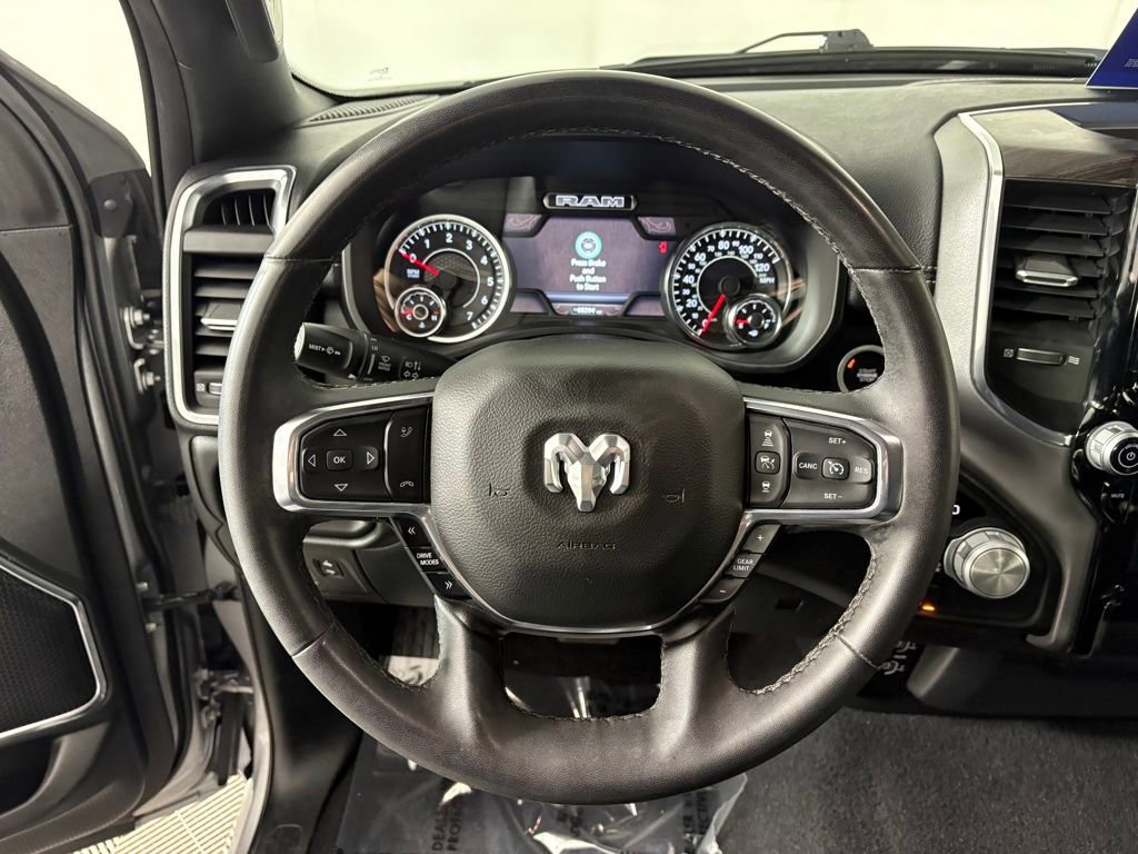 Used 2025 RAM 1500 Laramie AWD/4WD image 16