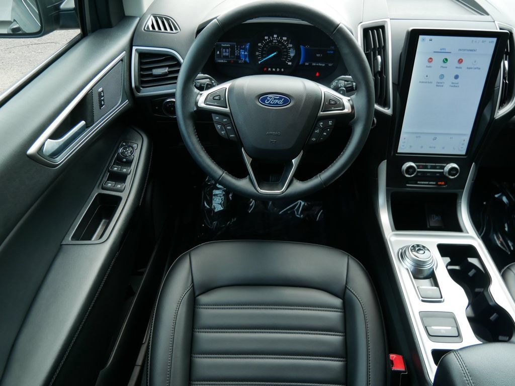 Certified 2024 Ford Edge SEL w/ Convenience Package AWD/4WD image 12