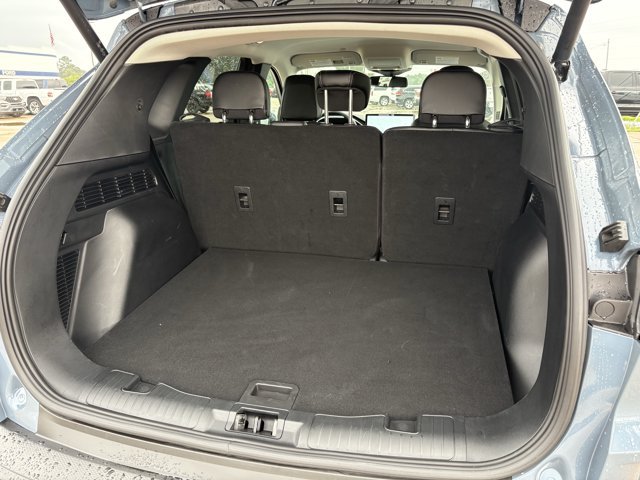 Certified 2025 Ford Escape Platinum w/ Premium Technology Package FWD image 11