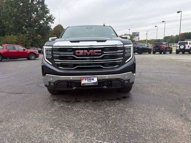 Used 2022 GMC Sierra 1500 SLT w/ SLT Premium Plus Package AWD/4WD image 9