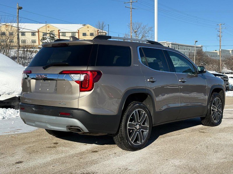 Used 2022 GMC Acadia SLT w/ Technology Package image 3