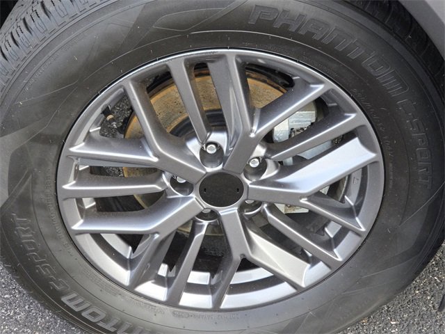 Used 2024 Nissan Rogue S image 25