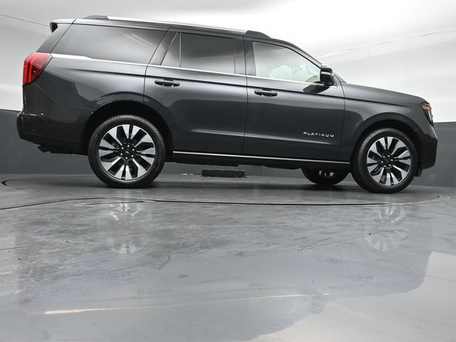 Certified 2025 Ford Expedition Platinum w/ Driver's Package AWD/4WD image 42