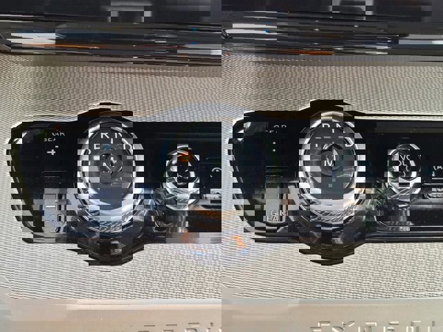 Certified 2025 Ford Expedition Active image 22