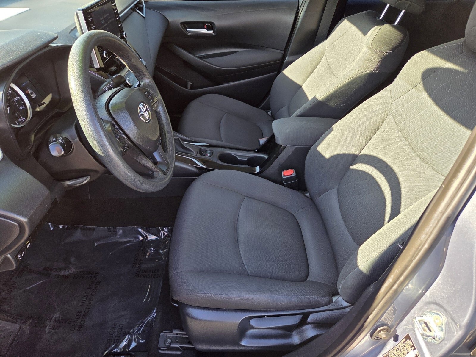 Used 2021 Toyota Corolla LE image 10