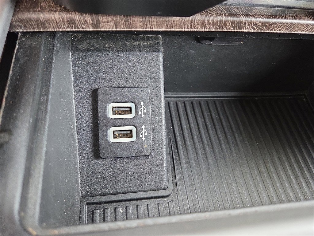 Certified 2019 Ford F250 Lariat w/ Lariat Value Package image 29