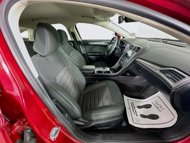 Certified 2020 Ford Fusion SE FWD image 32