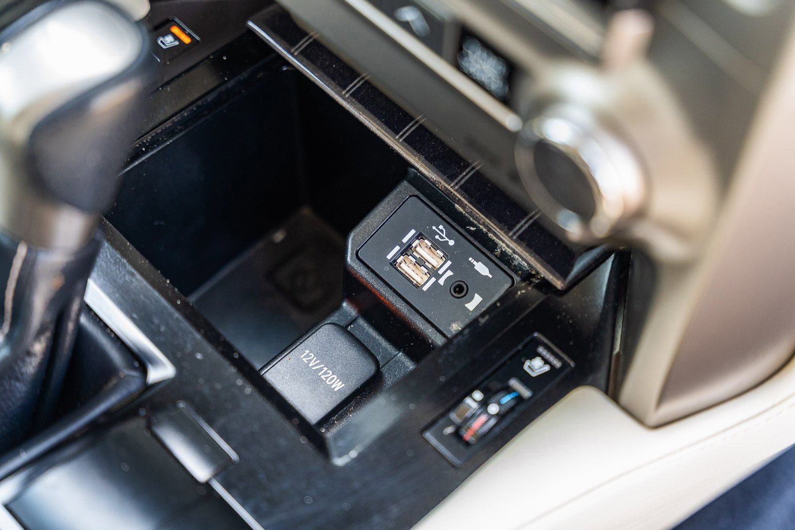 Used 2020 Lexus GX 460 Premium w/ Premium Package AWD/4WD image 11