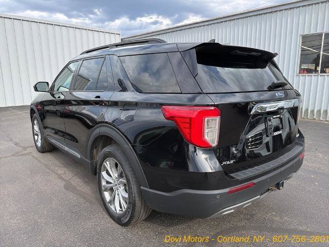 Certified 2022 Ford Explorer XLT w/ Equipment Group 202A AWD/4WD image 5