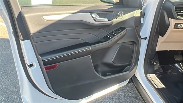 Certified 2022 Ford Escape SEL w/ Technology Package image 15