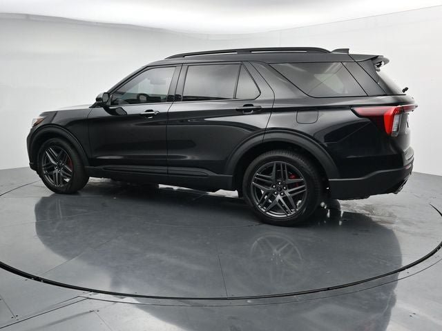 Certified 2025 Ford Explorer ST AWD/4WD image 6