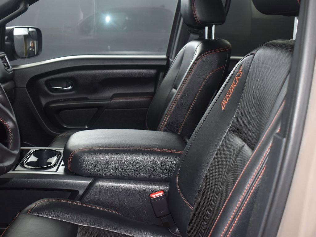 Used 2023 Nissan Titan PRO-4X w/ Pro-4x Convenience Package image 7