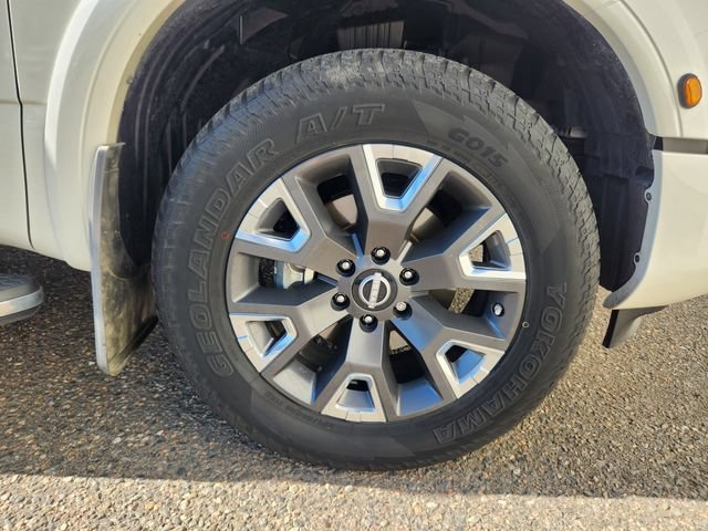 Used 2023 Nissan Titan Platinum Reserve w/ Moonroof Package AWD/4WD image 21