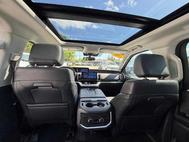Certified 2025 Ford Expedition Max Platinum AWD/4WD image 16