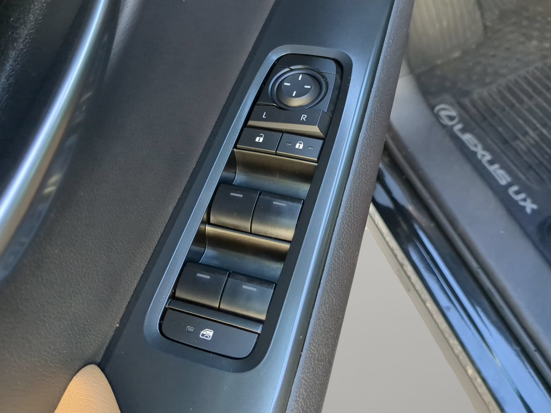 Used 2025 Lexus UX 300h FWD w/ Cold Area Package image 55