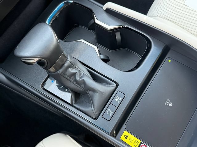 Used 2024 Lexus ES 300h w/ Premium Package FWD image 15