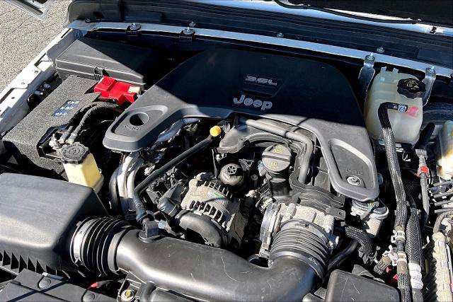 Used 2018 Jeep Wrangler Unlimited Sport S AWD/4WD image 33