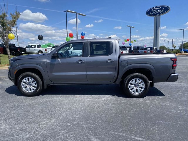 Used 2023 Nissan Frontier SV w/ Tow Package AWD/4WD image 4