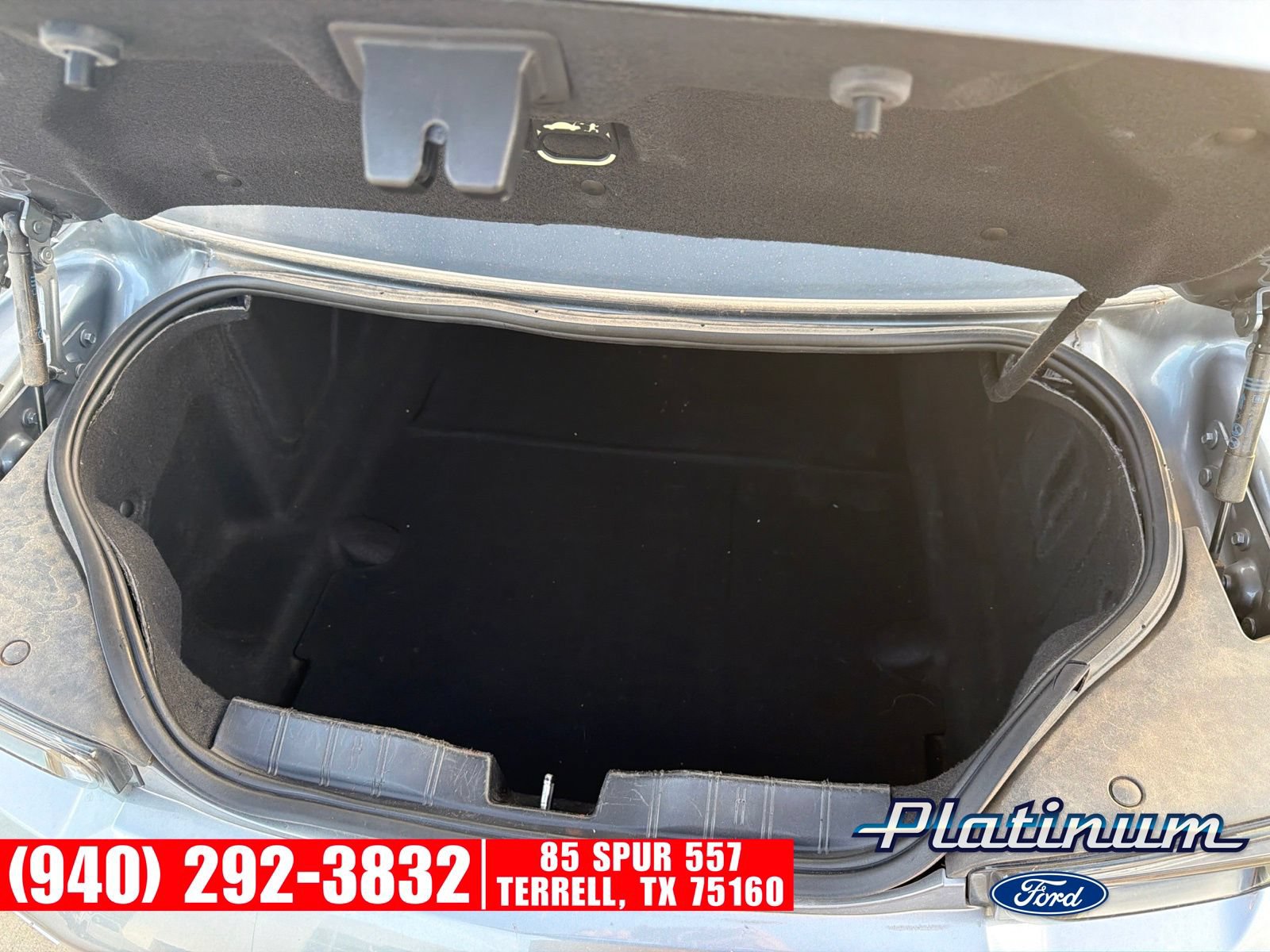 Used 2020 Chevrolet Camaro SS RWD image 28